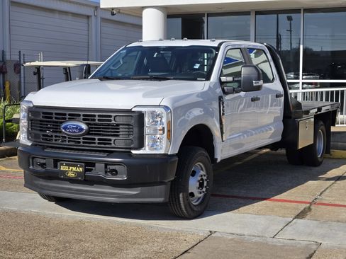Used 2024 Ford F350 XL image 2