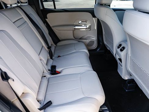 New 2026 Mercedes-Benz GLB 250 image 17