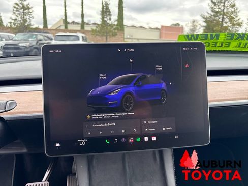 Used 2024 Tesla Model Y Long Range AWD/4WD image 24