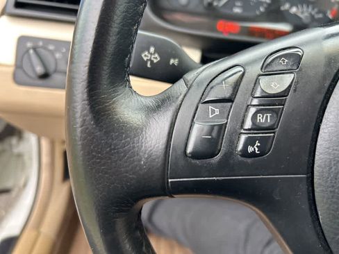 Used 2004 BMW 325Ci Coupe image 19