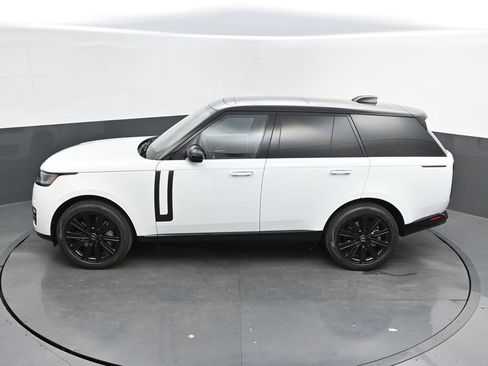 New 2025 Land Rover Range Rover SE AWD/4WD image 32