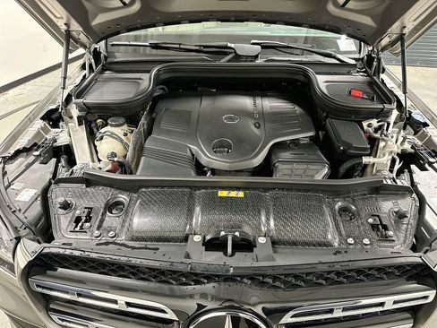 Certified 2022 Mercedes-Benz GLS 450 4MATIC image 32