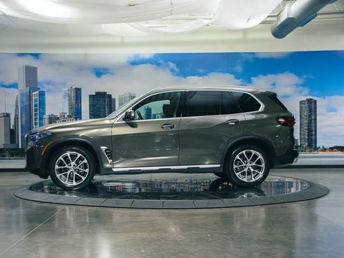 Used 2026 BMW X5 xDrive40i AWD/4WD image 6