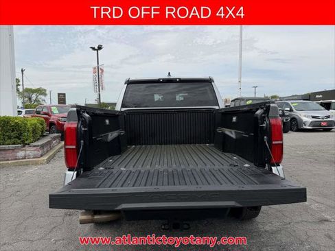 Certified 2024 Toyota Tacoma TRD Off-Road AWD/4WD image 10