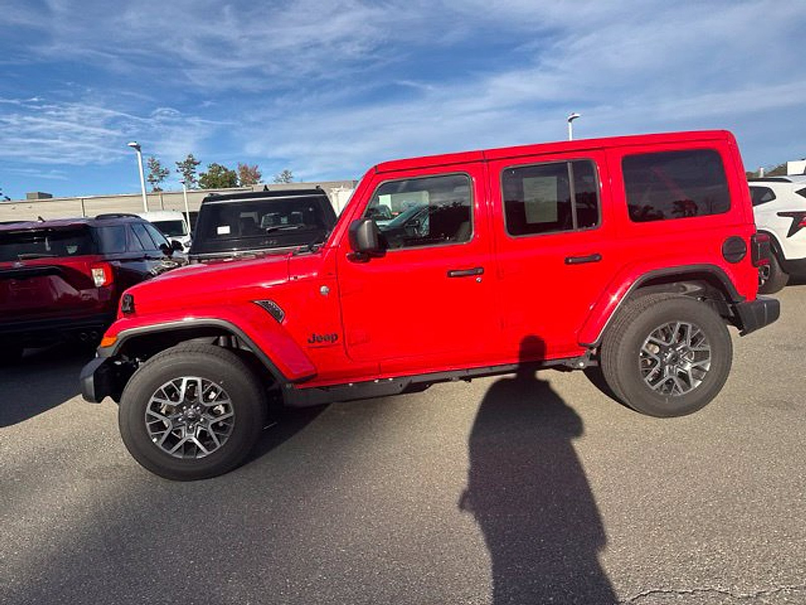 Used 2026 Jeep Wrangler Unlimited Sahara AWD/4WD image 5
