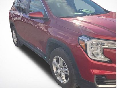 Used 2024 GMC Terrain SLE w/ Driver Convenience Package