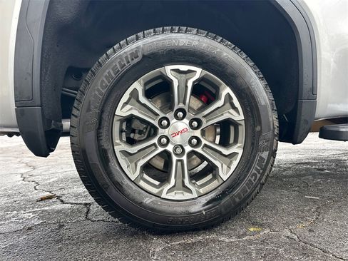 Used 2019 GMC Sierra 1500 SLE w/ SLE Value Package image 18