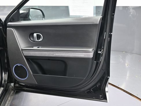 Used 2024 Hyundai Ioniq 5 Limited image 39