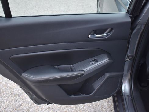 Used 2022 Nissan Altima 2.5 SV FWD image 40