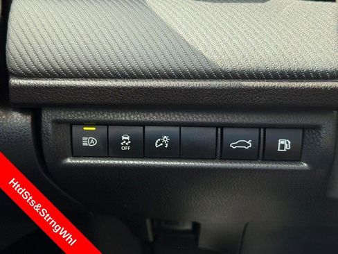 Used 2025 Toyota Camry SE w/ Convenience Package FWD image 29