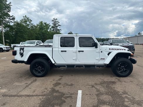 Used 2021 Jeep Gladiator Mojave image 3
