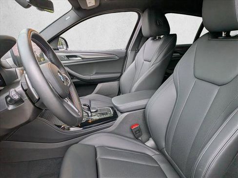 Used 2025 BMW X4 M40i AWD/4WD image 9