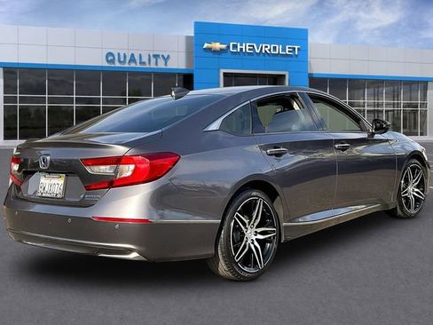 Used 2022 Honda Accord Touring image 7