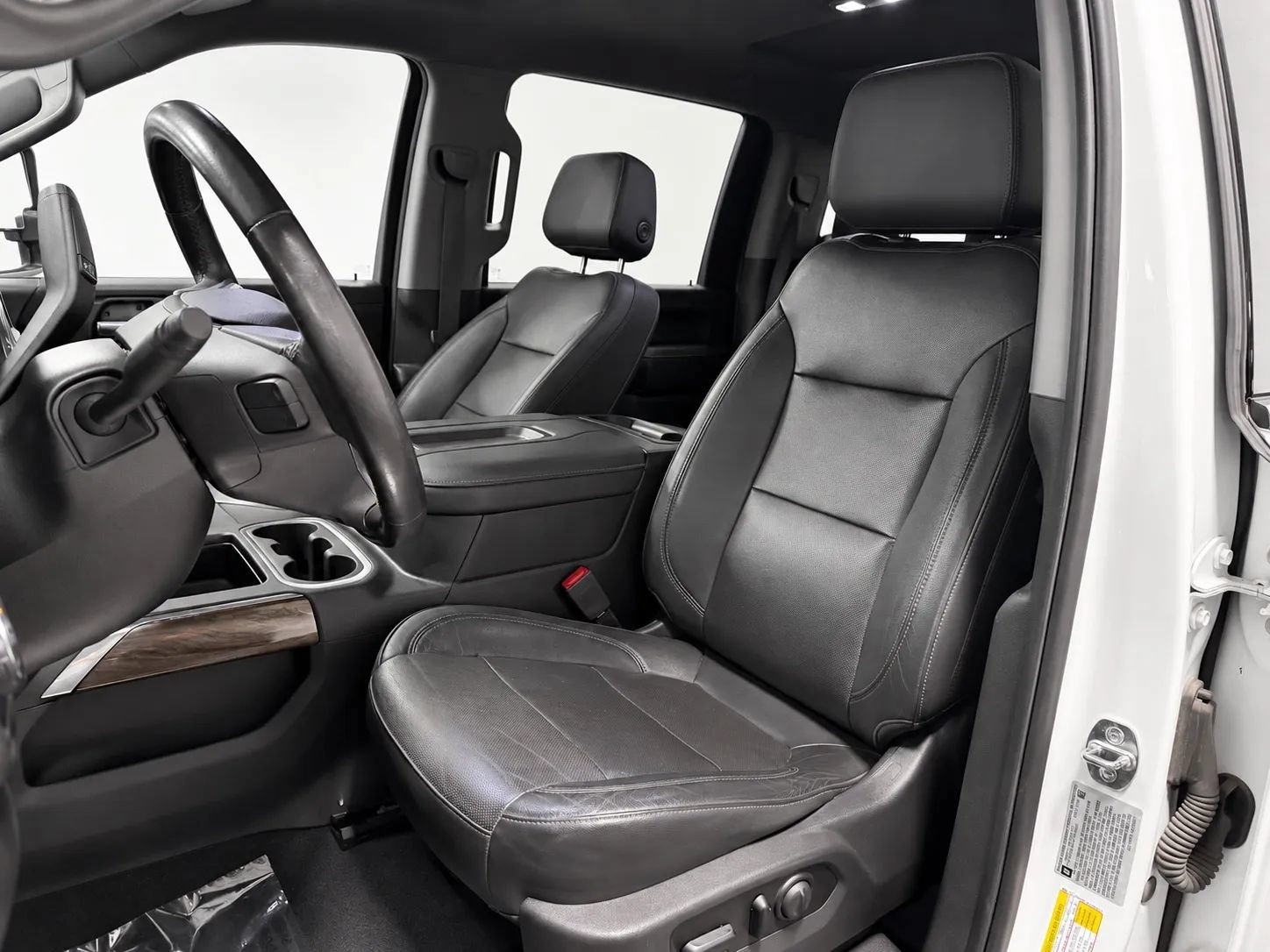Used 2020 Chevrolet Silverado 2500 LTZ w/ LTZ Convenience Package RWD image 12
