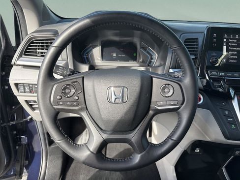 Certified 2024 Honda Odyssey EX-L image 11