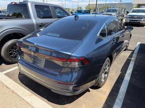 Used 2023 Honda Accord EX image 4