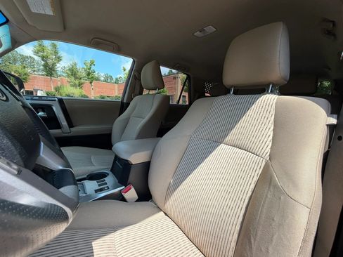 Used 2016 Toyota 4Runner SR5 AWD/4WD image 12