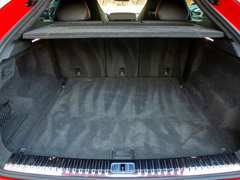 Used 2020 Lamborghini Urus image 23