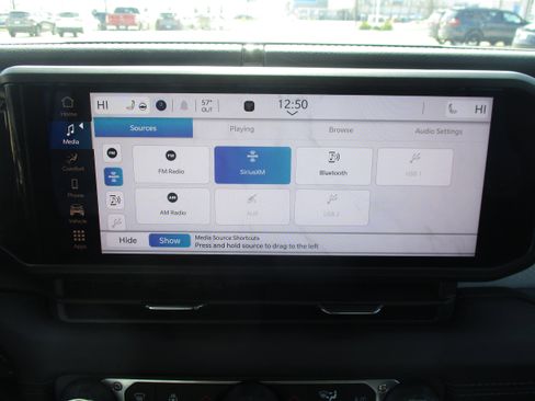 Used 2025 Jeep Wrangler Unlimited Sahara AWD/4WD image 22