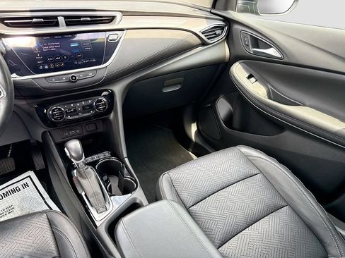 Used 2020 Buick Encore GX Essence w/ Experience Buick Package AWD/4WD image 27
