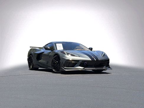 Used 2023 Chevrolet Corvette Stingray Premium Cpe w/ 3LT RWD image 2