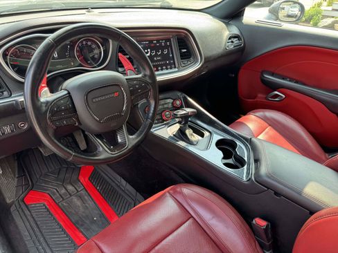 Used 2018 Dodge Challenger GT w/ Driver Convenience Group AWD/4WD image 10