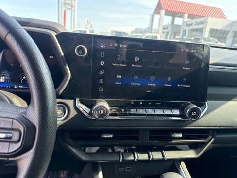 Used 2025 Chevrolet Colorado Trail Boss AWD/4WD image 20