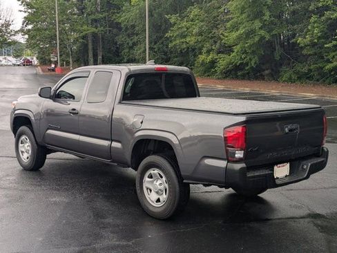 Used 2022 Toyota Tacoma SR AWD/4WD image 5