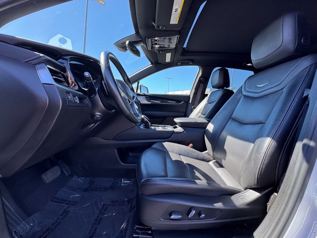Certified 2025 Cadillac XT5 Premium Luxury FWD image 25