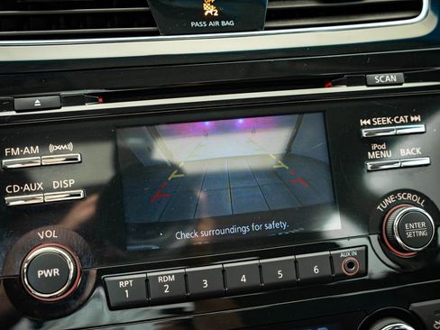 Used 2013 Nissan Altima 3.5 SL image 34