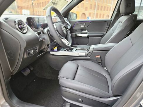 New 2026 Mercedes-Benz GLB 250 4MATIC image 17