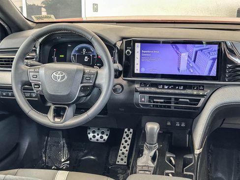 Used 2025 Toyota Camry SE w/ Multimedia Upgrade Package FWD image 12