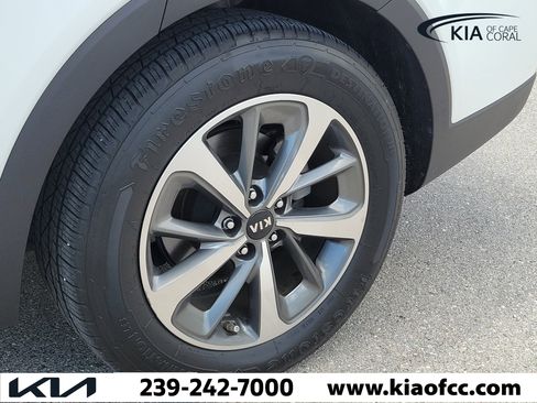 Certified 2019 Kia Sorento EX FWD image 9