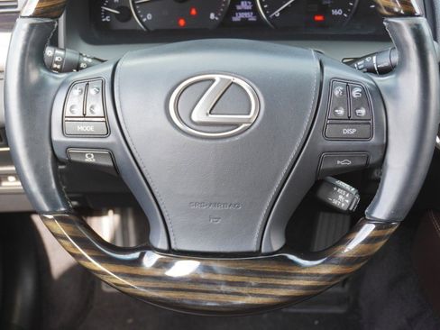 Used 2017 Lexus LS 460 image 28