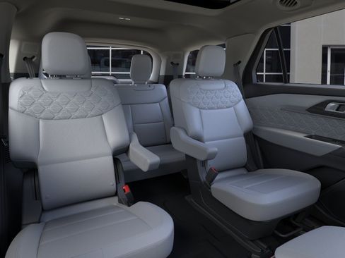 New 2026 Ford Explorer Platinum w/ LUX Leather Package AWD/4WD image 11