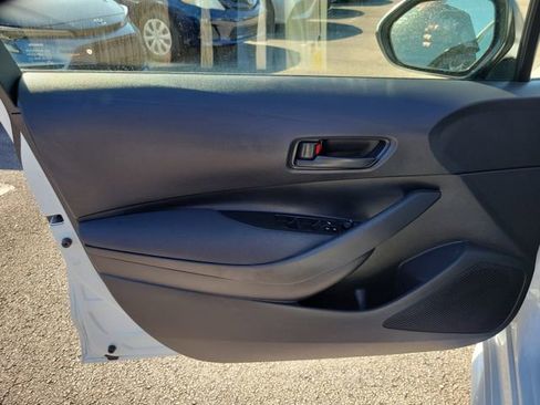 Used 2025 Toyota Corolla LE w/ LE Premium Package image 11