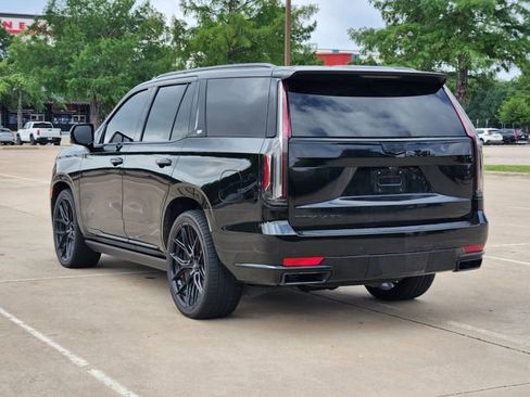 Used 2024 Cadillac Escalade Sport w/ Touring Package AWD/4WD image 7