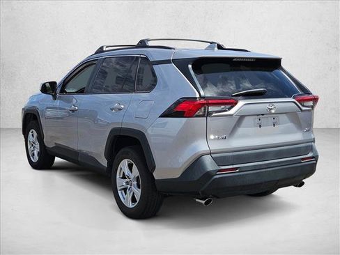 Used 2019 Toyota RAV4 XLE w/ Convenience Package FWD image 7