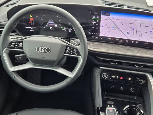 New 2025 Audi Q5 Premium Plus image 31