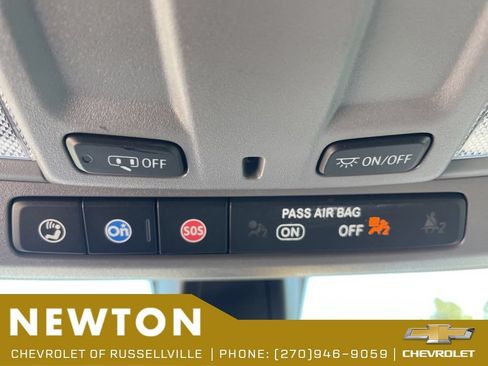 Used 2022 Chevrolet Silverado 1500 RST AWD/4WD image 19