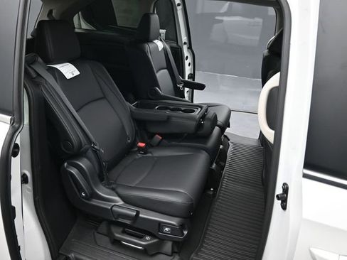 New 2026 Honda Odyssey EX-L image 41