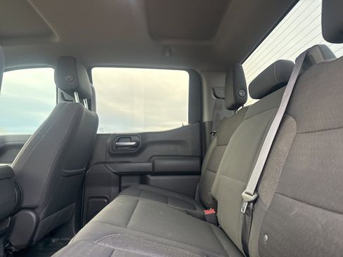 Used 2021 Chevrolet Silverado 1500 LT image 23