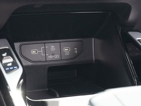 Certified 2025 Kia Sorento SX FWD image 20