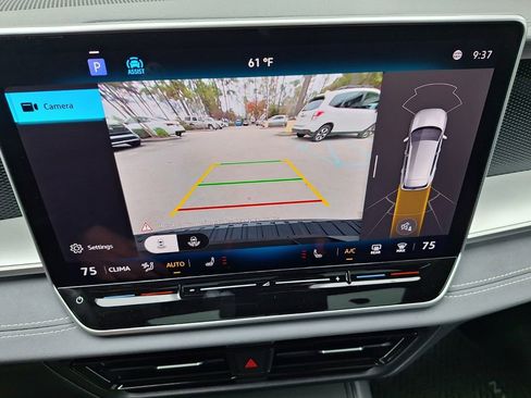 New 2026 Volkswagen Tiguan SE R-Line image 15