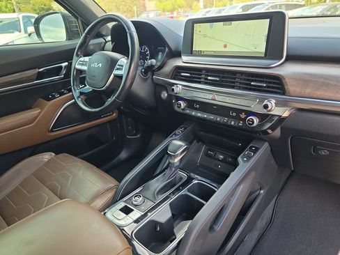 Used 2022 Kia Telluride SX w/ SX Prestige Package AWD/4WD image 16
