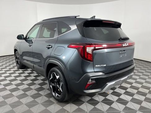 Used 2024 Kia Seltos EX AWD/4WD image 7