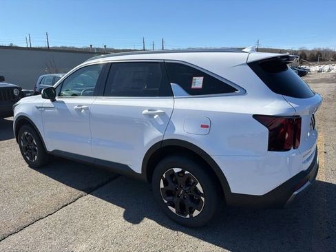 New 2026 Kia Sorento S AWD/4WD image 5