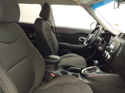 Used 2019 Kia Soul image 21