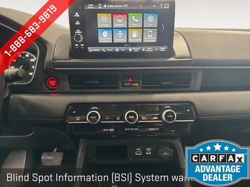 Used 2024 Honda Pilot Touring image 6
