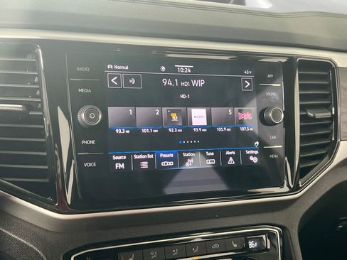 Used 2022 Volkswagen Atlas SE image 14